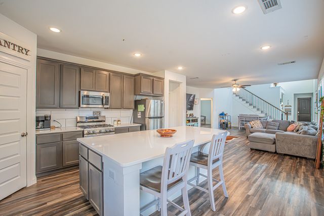 3524 Lilac Drive, Aubrey, TX 76227