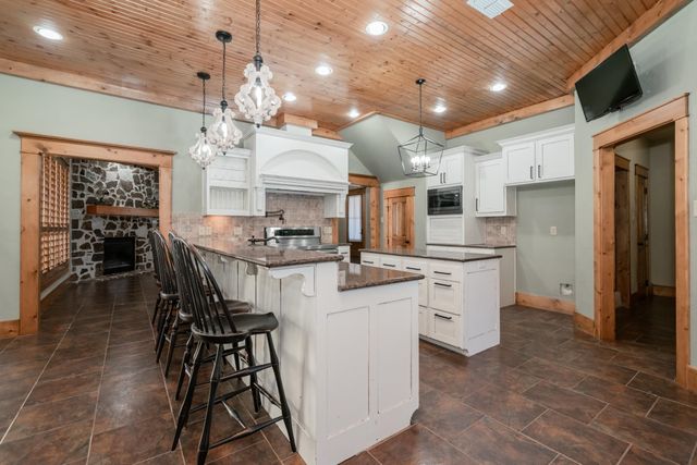 103 Smackover Ln, White Oak, TX 75693