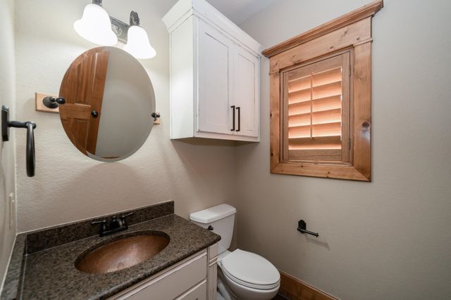 103 Smackover Ln, White Oak, TX 75693