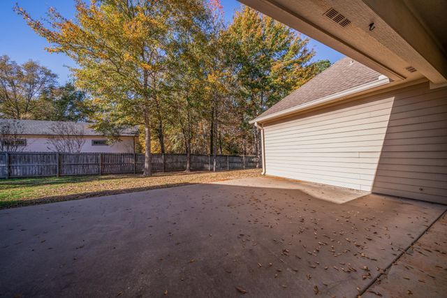 103 Smackover Ln, White Oak, TX 75693