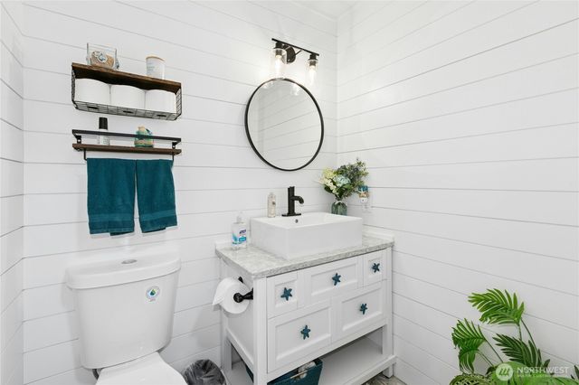 2188 SW Sunnyside Avenue, Oak Harbor, WA 98277