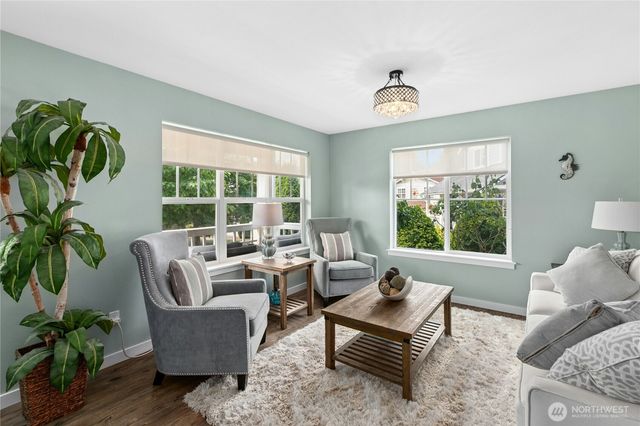 2188 SW Sunnyside Avenue, Oak Harbor, WA 98277