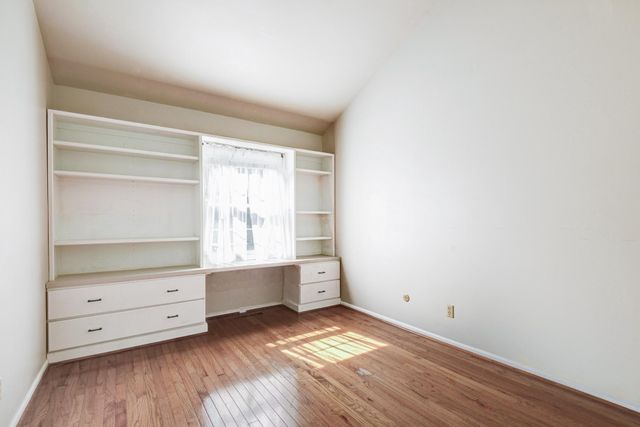 73 WEDGE LN, Reading, PA 19607