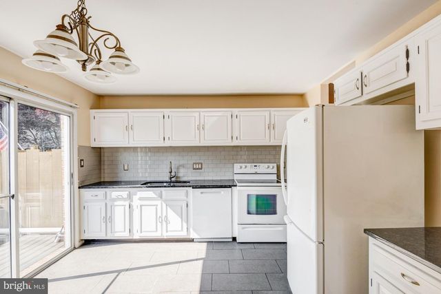 73 WEDGE LN, Reading, PA 19607