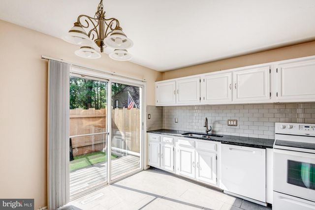 73 WEDGE LN, Reading, PA 19607