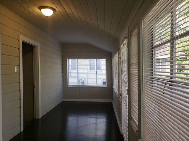 3270 Willowood Drive, Beaumont, TX 77703