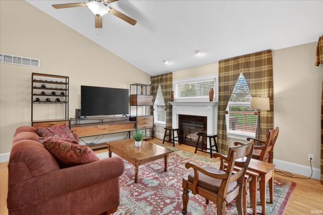 53475 Hansel Lane, South Bend, IN 46637