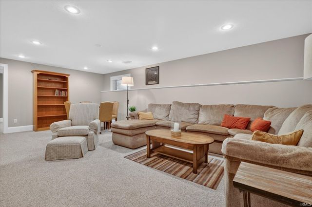 53475 Hansel Lane, South Bend, IN 46637