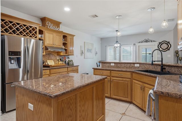 6542 Macarena Dr, Corpus Christi, TX 78414