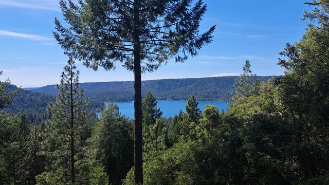 13250 Little York Close, Nevada City, CA 95959
