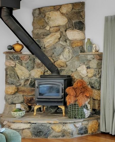13250 Little York Close, Nevada City, CA 95959