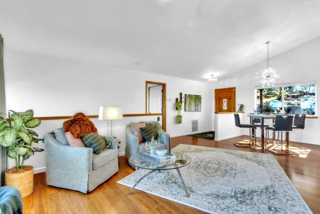 13250 Little York Close, Nevada City, CA 95959