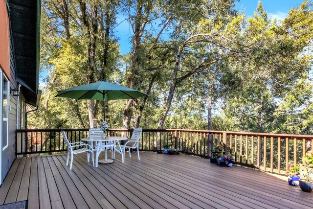 13250 Little York Close, Nevada City, CA 95959