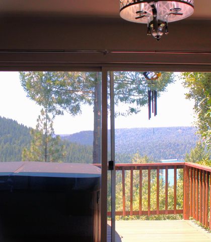 13250 Little York Close, Nevada City, CA 95959