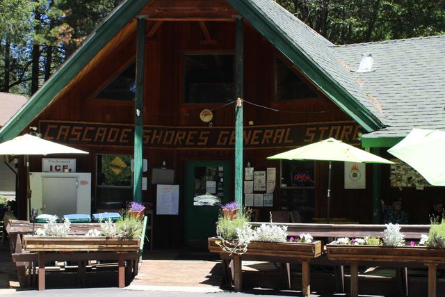 13250 Little York Close, Nevada City, CA 95959