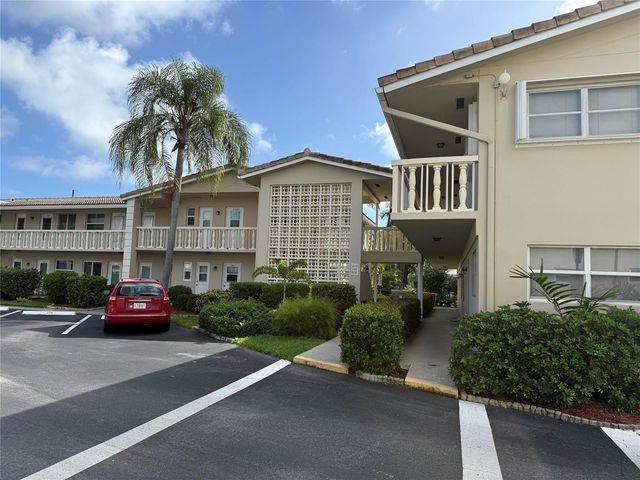2131 NE 42nd Court 202e, Lighthouse Point, FL 33064