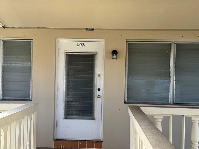 2131 NE 42nd Court 202e, Lighthouse Point, FL 33064