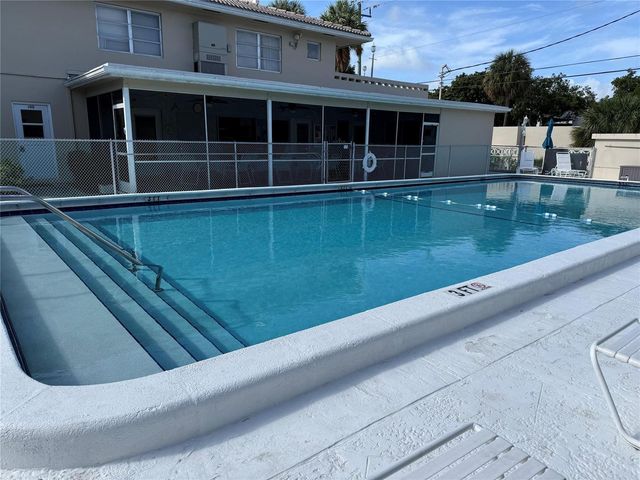 2131 NE 42nd Court 202e, Lighthouse Point, FL 33064