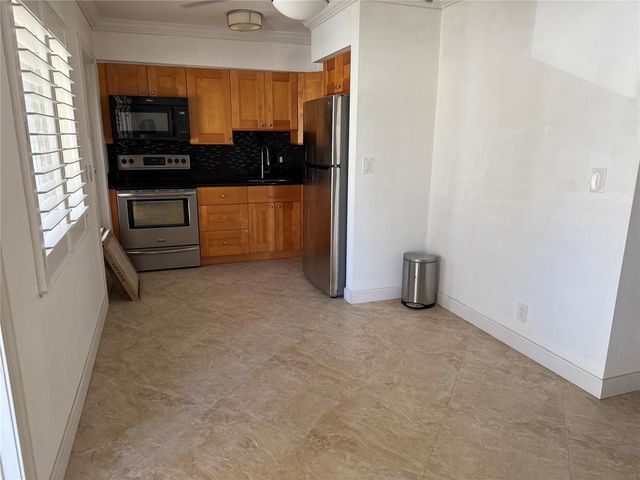 2131 NE 42nd Court 202e, Lighthouse Point, FL 33064