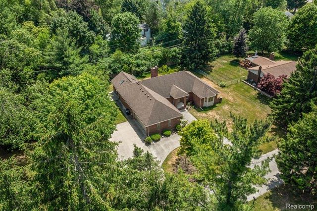 30531 Pembroke Street, Livonia, MI 48152
