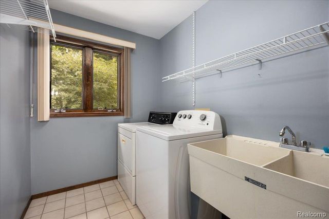 30531 Pembroke Street, Livonia, MI 48152