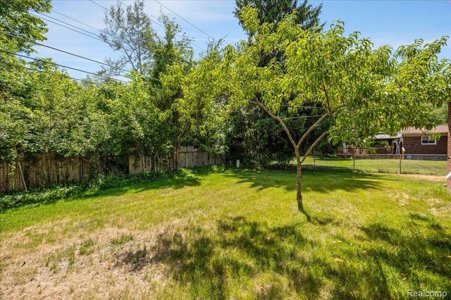 30531 Pembroke Street, Livonia, MI 48152