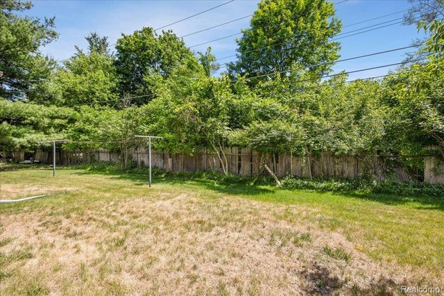 30531 Pembroke Street, Livonia, MI 48152