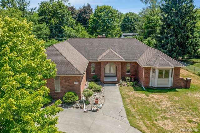 30531 Pembroke Street, Livonia, MI 48152