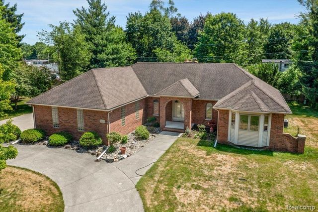 30531 Pembroke Street, Livonia, MI 48152