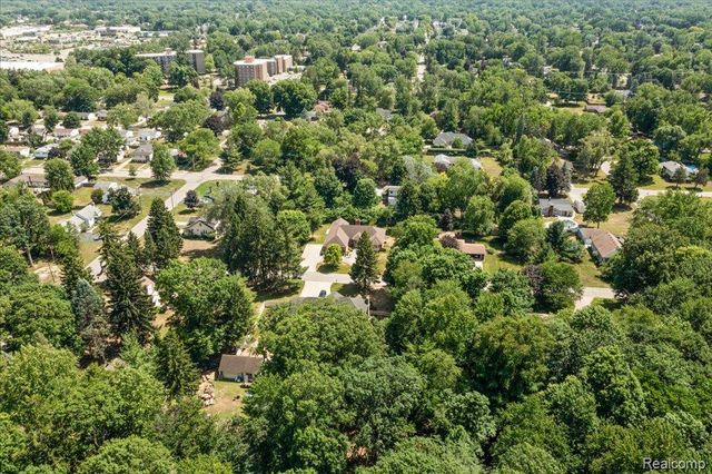 30531 Pembroke Street, Livonia, MI 48152