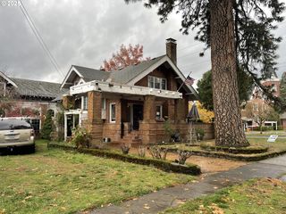 401 S COLLEGE St, Newberg, OR 97132