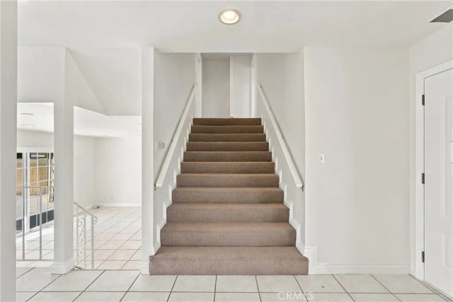 6912 Tahiti, Cypress, CA 90630