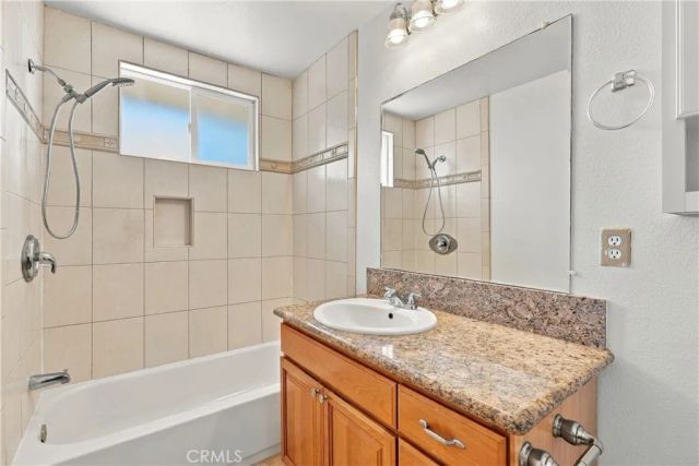 6912 Tahiti, Cypress, CA 90630