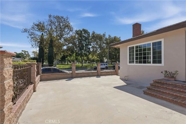 6912 Tahiti, Cypress, CA 90630