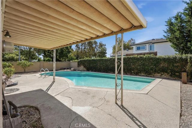 6912 Tahiti, Cypress, CA 90630