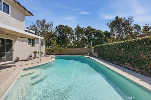 6912 Tahiti, Cypress, CA 90630