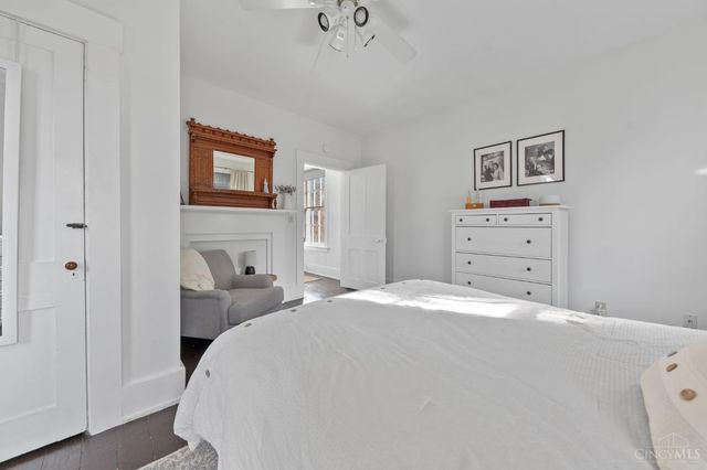 30 E Sharon Road, Glendale, OH 45246