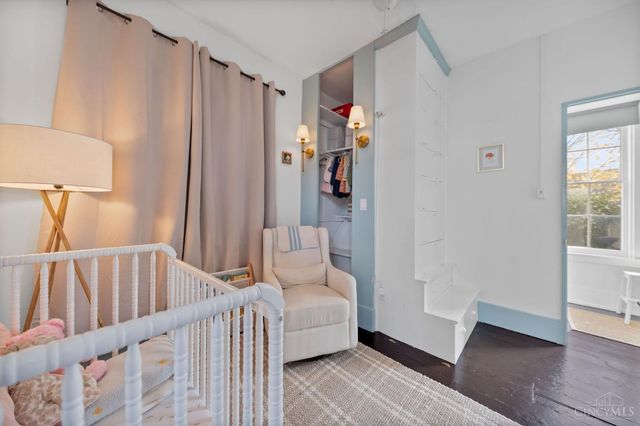 30 E Sharon Road, Glendale, OH 45246