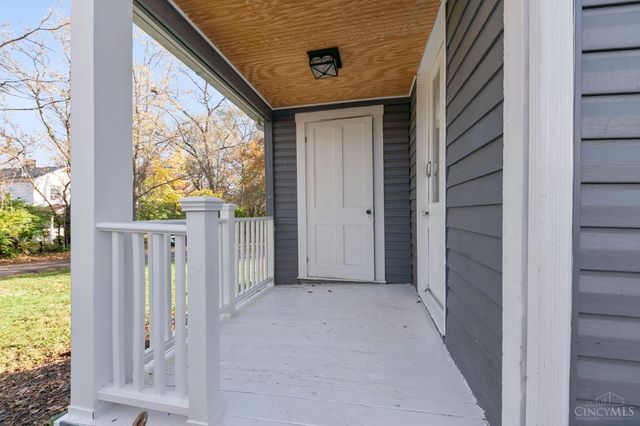 30 E Sharon Road, Glendale, OH 45246