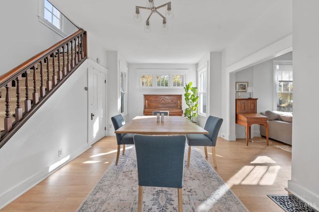 30 E Sharon Road, Glendale, OH 45246