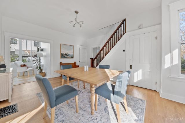 30 E Sharon Road, Glendale, OH 45246