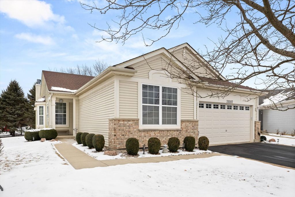 Image 1 of property listing at 21207 Prince Lake Court, Crest Hill, IL 60403