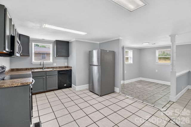62 Roberta Road SW, Concord, NC 28027