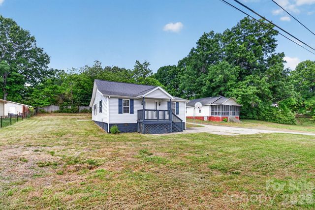 62 Roberta Road SW, Concord, NC 28027