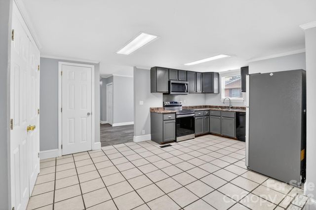 62 Roberta Road SW, Concord, NC 28027