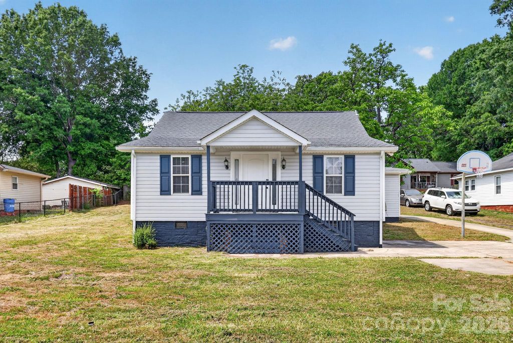62 Roberta Road SW, Concord, NC 28027