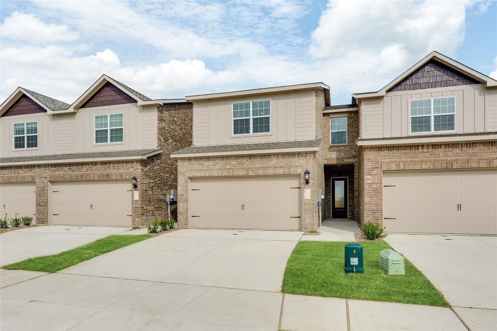 474 Boyd Road, Pilot Point, TX 76258
