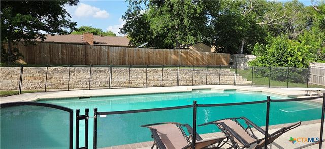 205 Red Oak Drive, Harker Heights, TX 76548
