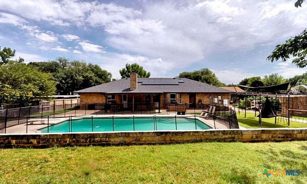 205 Red Oak Drive, Harker Heights, TX 76548