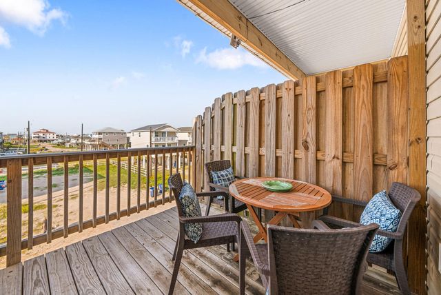 116 I Howard Avenue, Surfside Beach, TX 77541